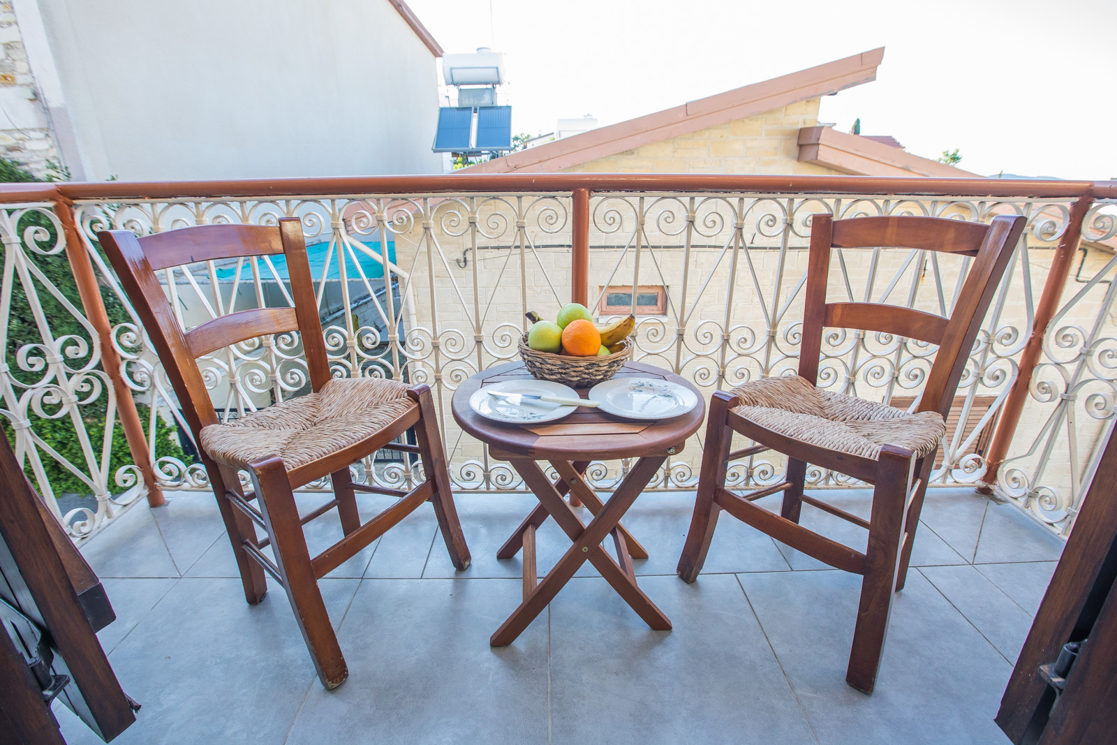 One-Bedroom Apartment with Balcony - Main view